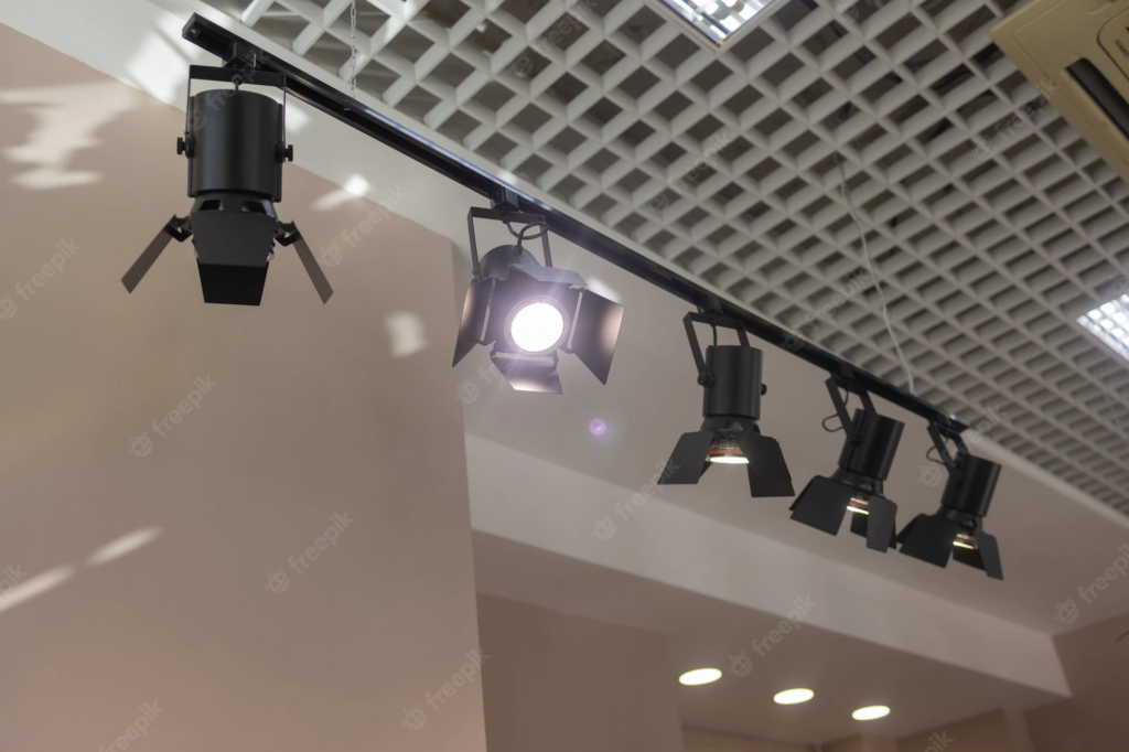 Modern LED Track Lighting 2023